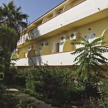 Milu Beach Club